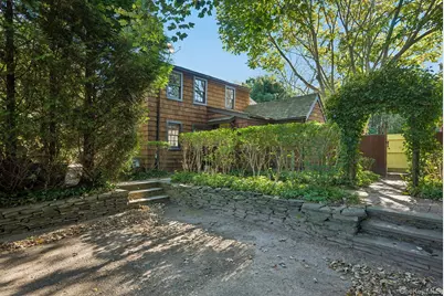 48 Accabonac Road, East Hampton, NY 11937 - Photo 2