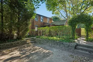 48 Accabonac Rd, East Hampton, NY 11937 - Photo 2