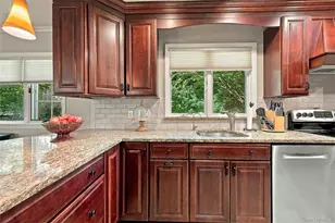 214 Norwood Ave, Northport, NY 11768 - Photo 16