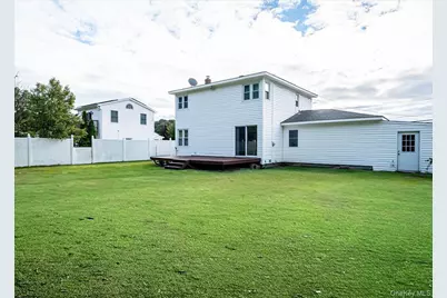 457 Washington Avenue, Patchogue, NY 11772 - Photo 26