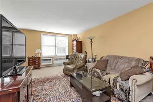 241-20 Northern Blvd, Douglaston, NY 11362 - Photo 4