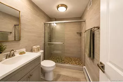 5434 Amboy Road, New York, NY 10312 - Photo 38