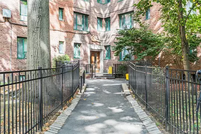 1946 E Tremont Avenue #5H, Bronx, NY 10462 - Photo 1