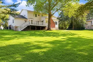 26 Beaumont Dr, New City, NY 10956 - Photo 2