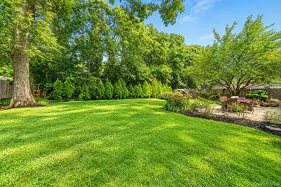 5 Allegheny Drive S, Farmingville, NY 11738 - Photo 24
