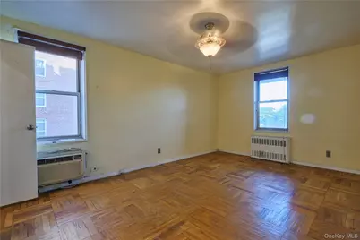 355 Bronx River Rd Bronx River Road #3G, Yonkers, NY 10704 - Photo 8