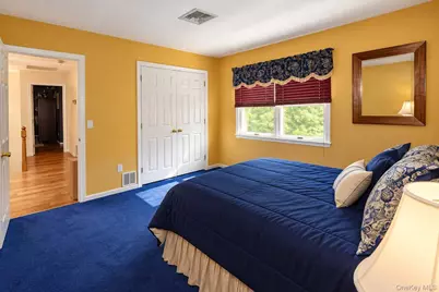 15 Deer Meadow Run, Brookhaven, NY 11719 - Photo 16