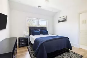 9 Jennifers Path, Quiogue, NY 11978 - Photo 16
