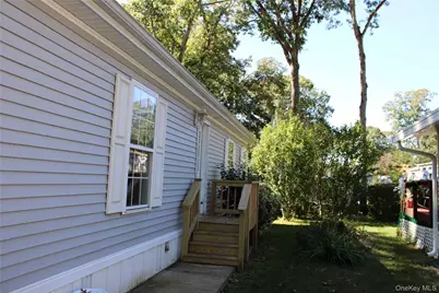 1661 Old Country Road #77, Riverhead, NY 11901 - Photo 30