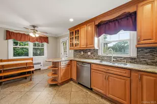 26 Custer Ave, Yonkers, NY 10701 - Photo 8