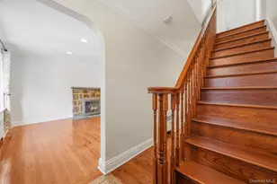 26 Custer Ave, Yonkers, NY 10701 - Photo 2