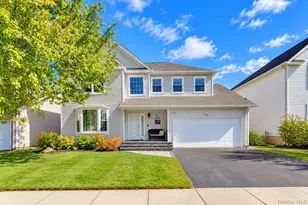 184 Cranberry Ct, Melville, NY 11747 - Photo 2