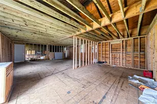 19 Railroad Ave, Amityville, NY 11701 - Photo 38