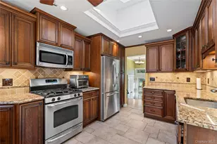28 Peacock Ln, Commack, NY 11725 - Photo 12