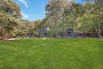 644 Bread and Cheese Hollow Road, Northport, NY 11768 - Photo 2