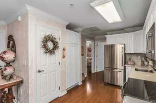 101 Willow Ln, Valley Stream, NY 11580 - Photo 10