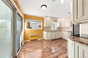 57 Patton Blvd, New Hyde Park, NY 11040 - Photo 10