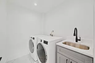 404 Langley Ave, West Hempstead, NY 11552 - Photo 24