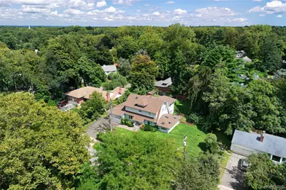 51 Bayview Avenue, Great Neck, NY 11021 - Photo 10