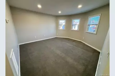 234 Garfield Avenue, Mineola, NY 11501 - Photo 10