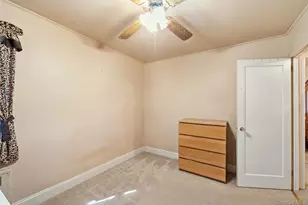 80-29 259th St, Glen Oaks, NY 11004 - Photo 10