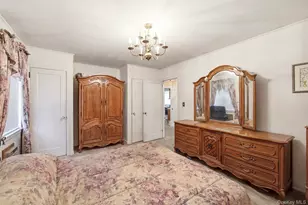 80-29 259th St, Glen Oaks, NY 11004 - Photo 8
