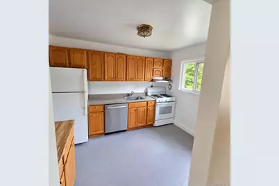 3 Fishkill Glen Drive #B, Fishkill, NY 12524 - Photo 2