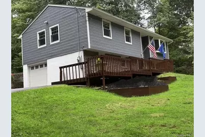 1426 E Mombasha, Monroe, NY 10950 - Photo 2