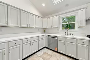 16 Georgann Rd, Manorville, NY 11949 - Photo 14