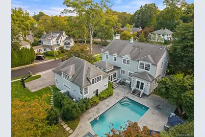 90 E Brookside Drive, Larchmont, NY 10538 - Photo 2
