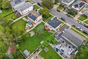 552 Kirkman Ave, Elmont, NY 11003 - Photo 6
