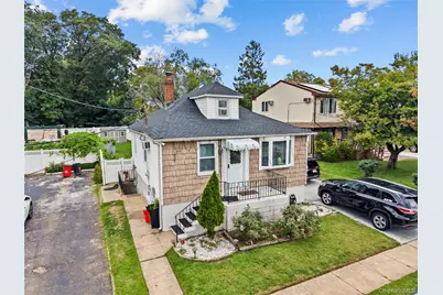 552 Kirkman Avenue, Elmont, NY 11003 - Photo 2