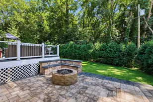 6 Daniel Dr, Glen Cove, NY 11542 - Photo 20