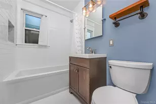 159 Washington St, Farmingdale, NY 11735 - Photo 14