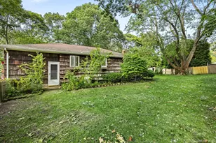2 Easterly Rd, Hampton Bays, NY 11946 - Photo 22