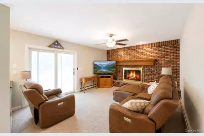 36 George Street, Sayville, NY 11782 - Photo 12