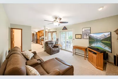 36 George Street, Sayville, NY 11782 - Photo 10