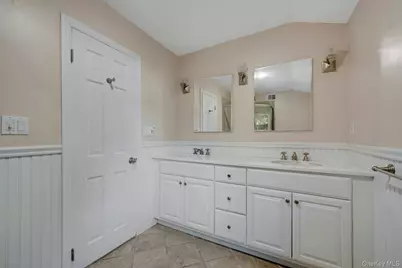 258 Evandale Road, Scarsdale, NY 10583 - Photo 24