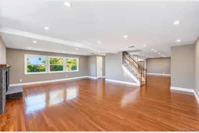 9 Sussex Lane, Lake Grove, NY 11755 - Photo 26