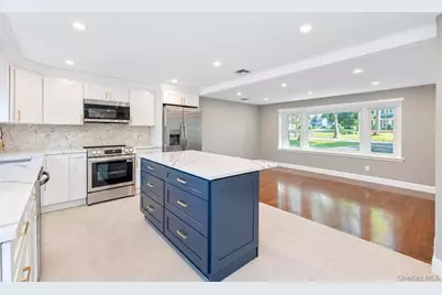 9 Sussex Lane, Lake Grove, NY 11755 - Photo 16