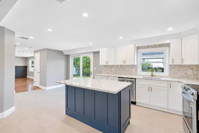 9 Sussex Lane, Lake Grove, NY 11755 - Photo 14