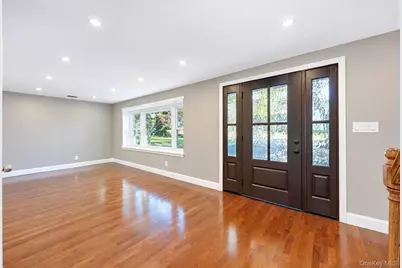9 Sussex Lane, Lake Grove, NY 11755 - Photo 8
