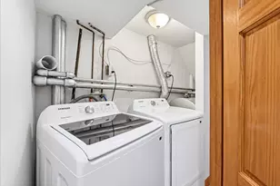 75-51 Utopia Pkwy, Fresh Meadows, NY 11366 - Photo 22