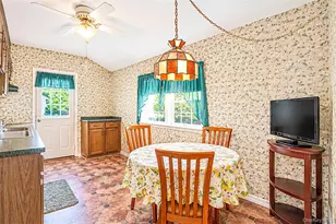 29 Walton St, Brentwood, NY 11717 - Photo 14