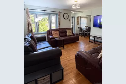 24 N Montgomery Street, Valley Stream, NY 11580 - Photo 6