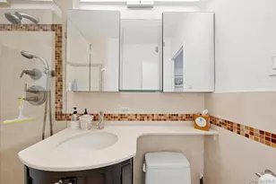 250 Garth Rd, Scarsdale, NY 10583 - Photo 12