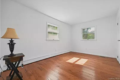 132 Commonwealth Drive, Wyandanch, NY 11798 - Photo 10