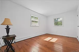 132 Commonwealth Dr, Wyandanch, NY 11798 - Photo 10
