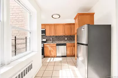585 McLean Avenue #4D, Yonkers, NY 10705 - Photo 4