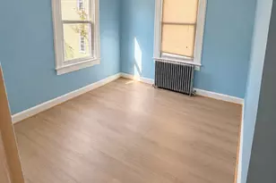 690 E 240th St, Bronx, NY 10470 - Photo 6